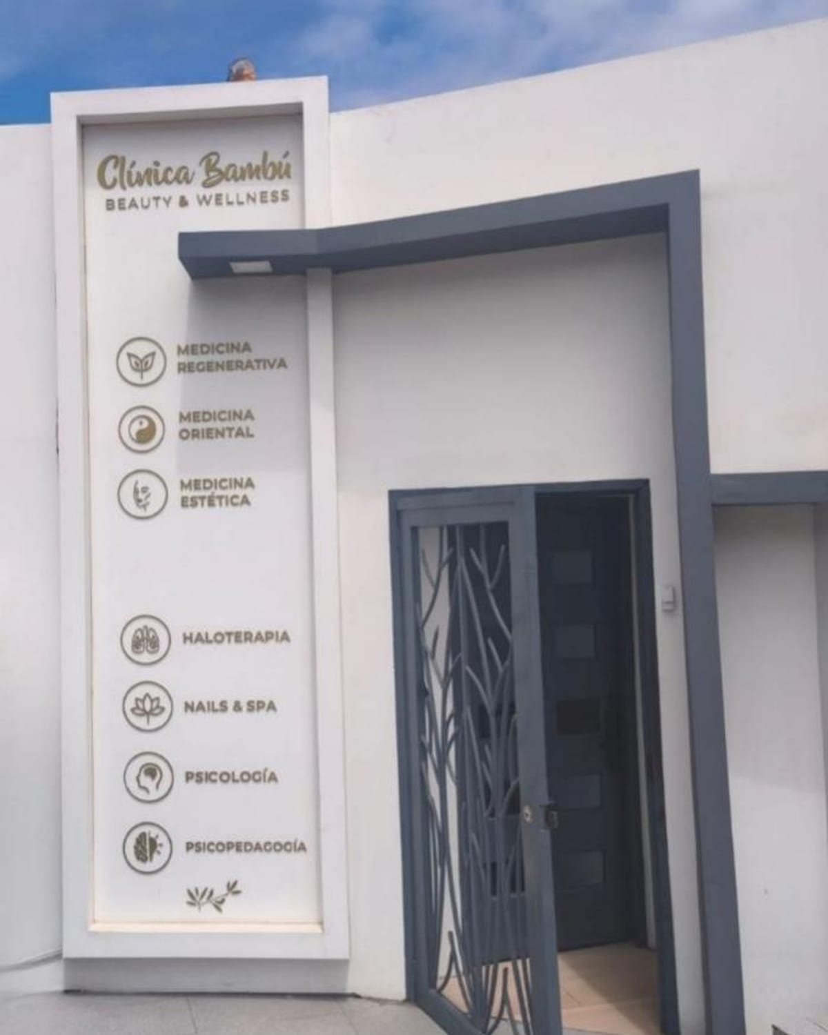 Fachada de Clínica Bambú
